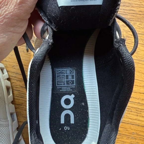 On Cloud X Running Shoes - Picture 6 of 6